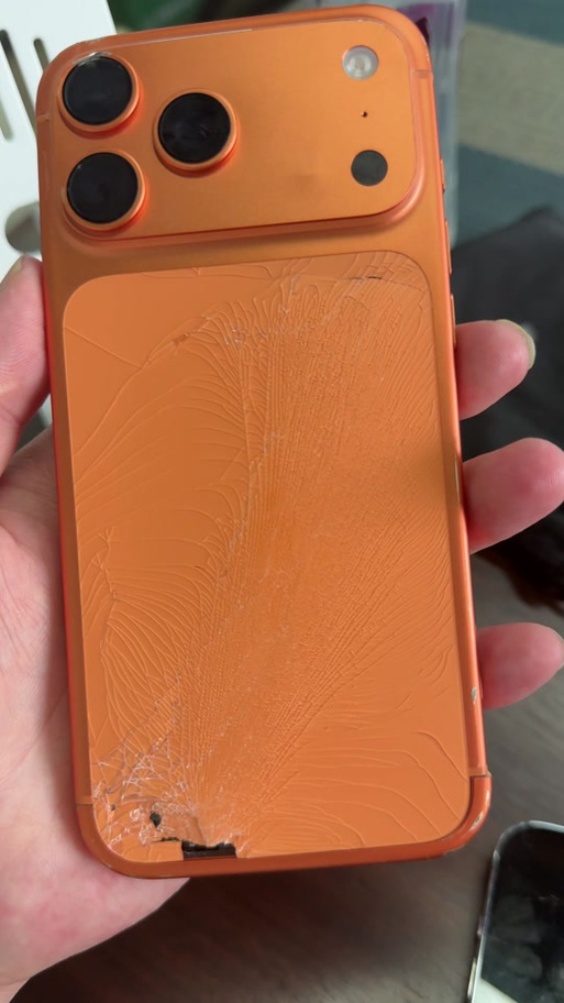 苹果手机碎屏了怎么办缩略图