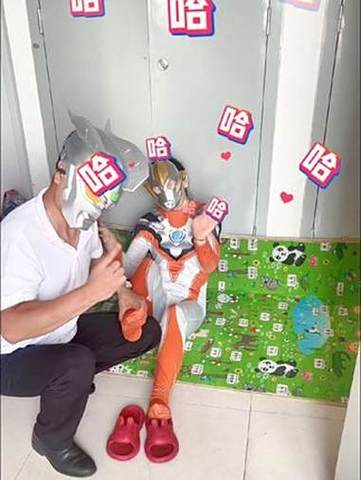 奥特曼挠痒痒猜物品,奥王都猜对了