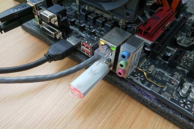 nvme硬盘装win7图标