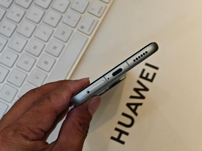 华为mate60pro卡槽图标