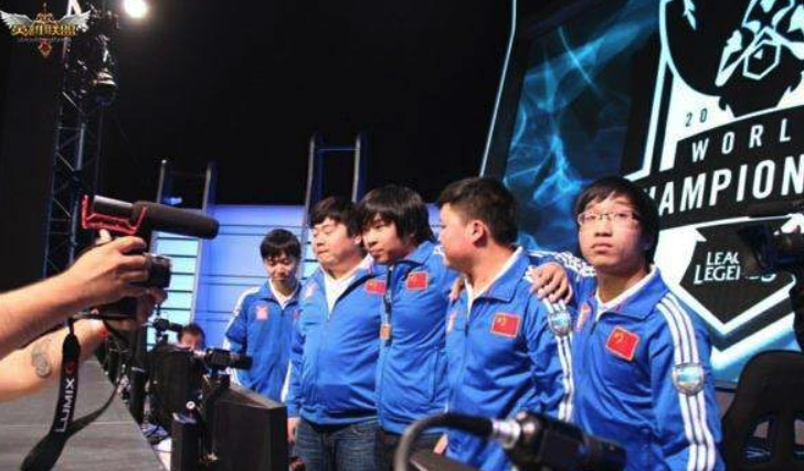 lol皇族战队老队员截图