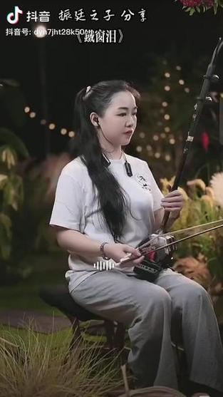 颜云玉赛马