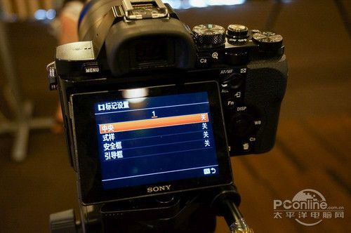 a7r2如何关闭取景器