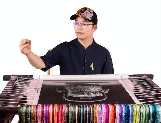全自动刺绣机缩略图