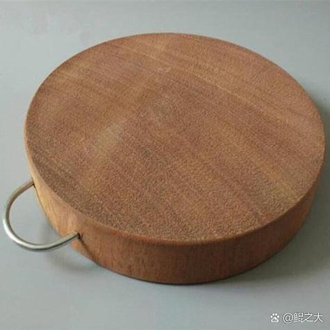 怎么看过是不是铁的游戏截图