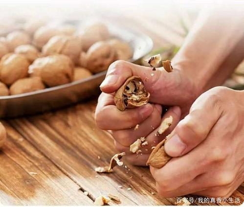 核桃怎么剥壳方便
