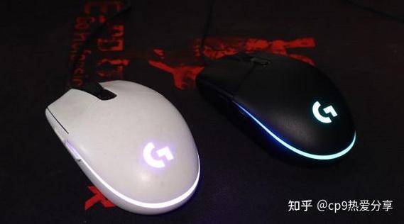 罗技g302灯光设置