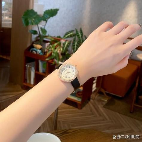 女戴手表戴哪一只手