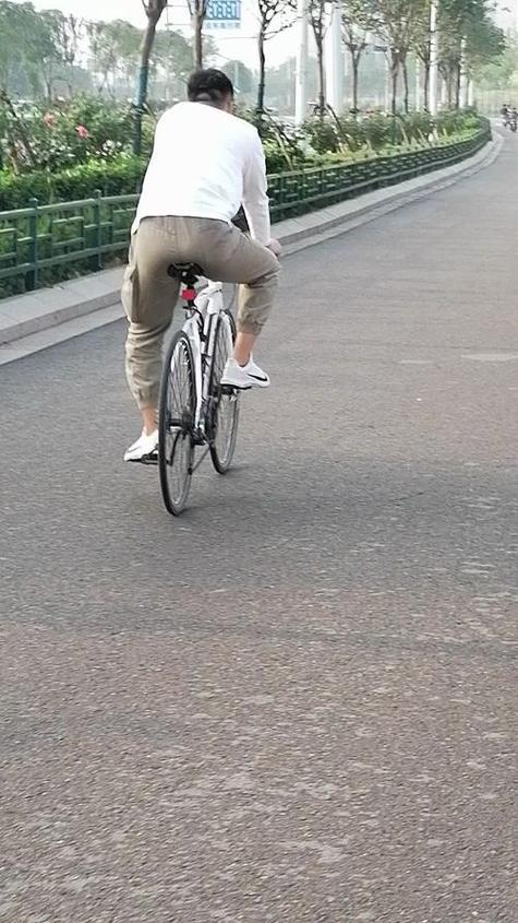 骑自行车腿会变粗吗
