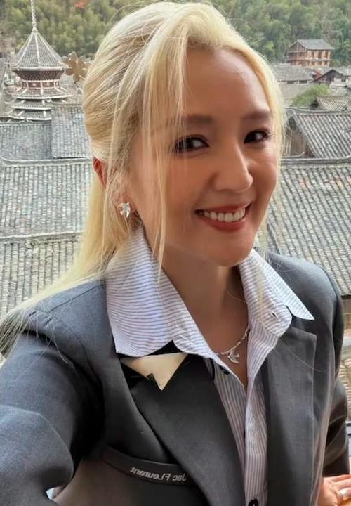 为什么染了黄头发显老