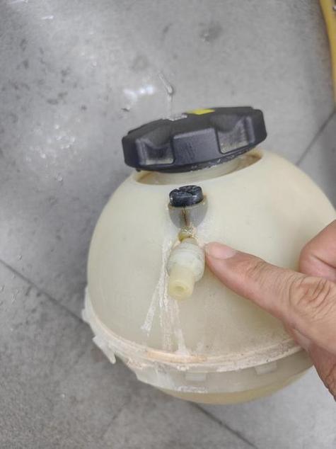 玻璃壶外面底部烧焦了怎么办