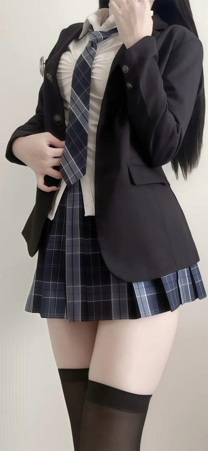 水手服配黑色连裤袜