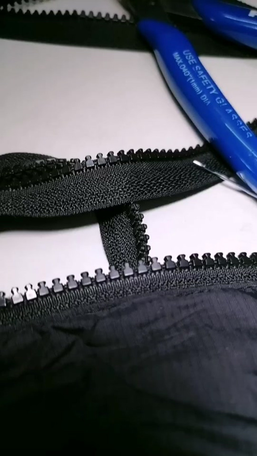 羽绒服拉链齿坏了能修吗