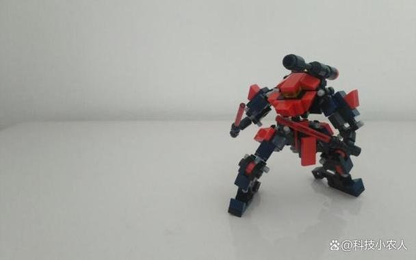 用乐高做一个迷你的简便机甲缩略图