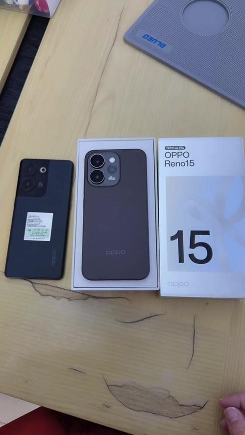opporeno15卡槽怎么打开