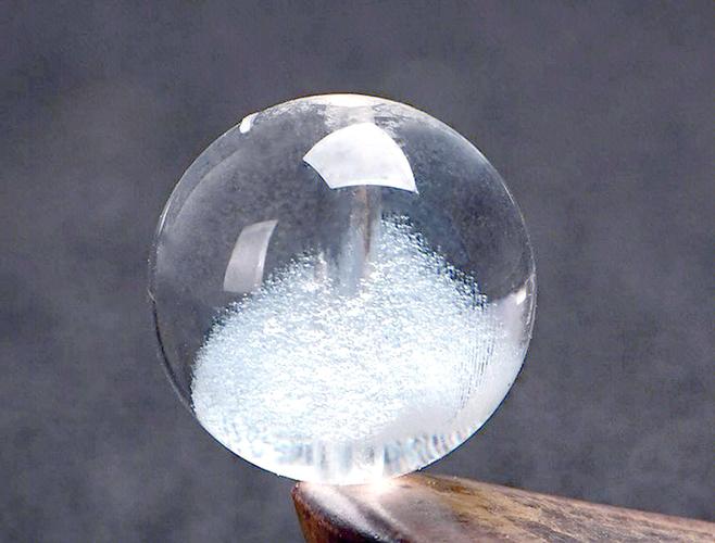 白水晶图片高清图片