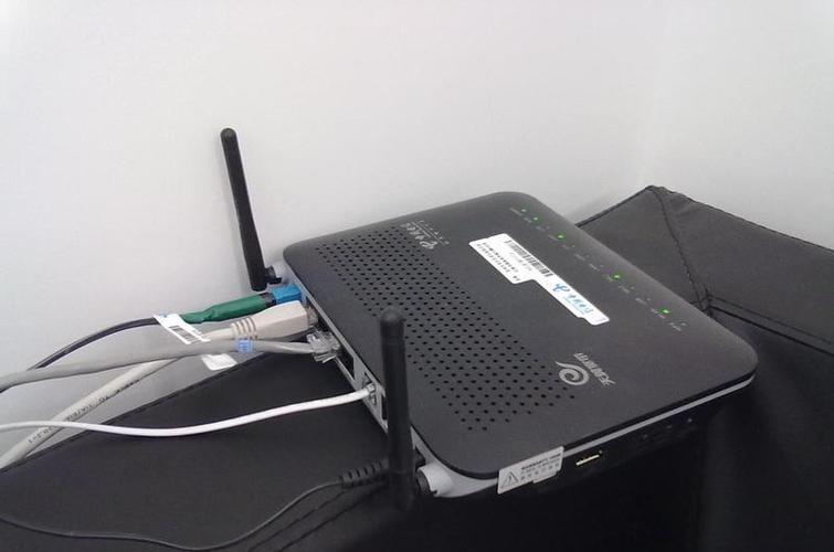 电信天翼路由器HG8245怎么设置截图