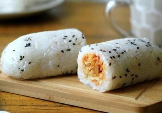 粢饭和饭团的区别