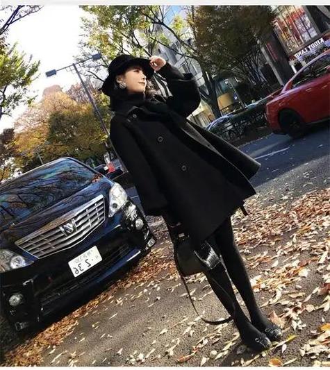 小个子女生穿斗篷搭配图标