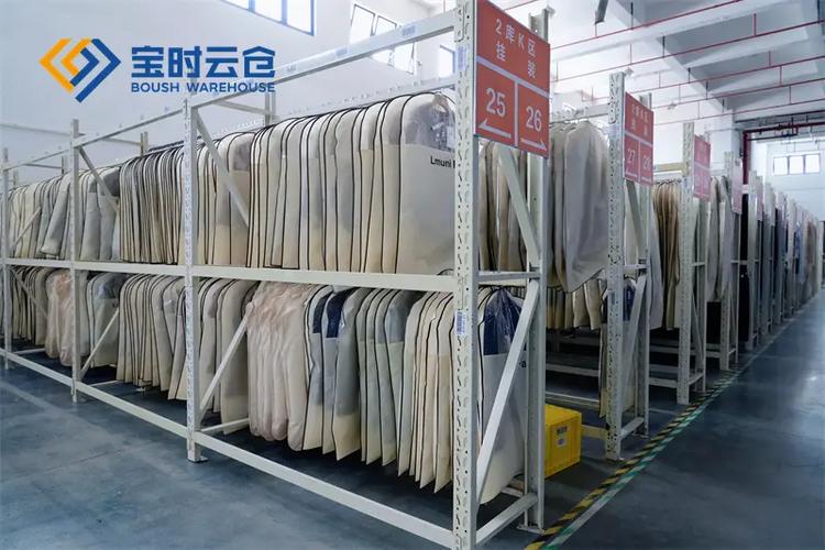 服装仓库整理摆放及管理