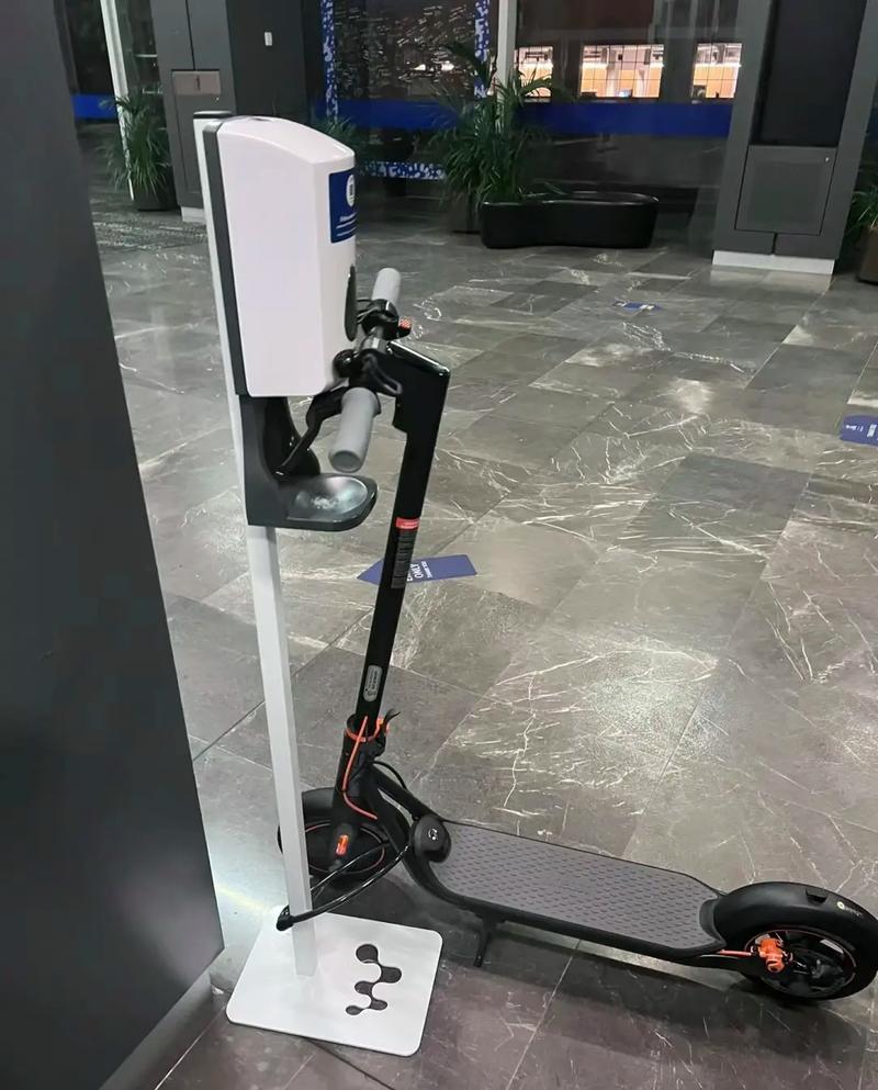 九号滑板车怎么锁车图标