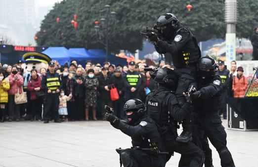 打110怎么要特警来