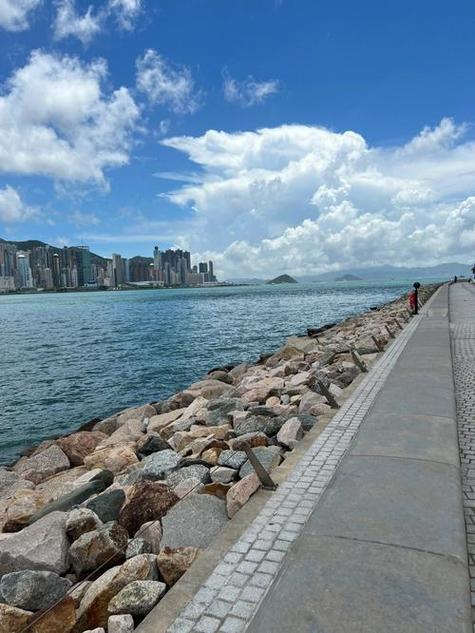 去香港