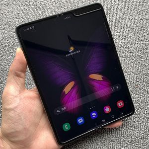 三星f9000折叠手机是双卡吗