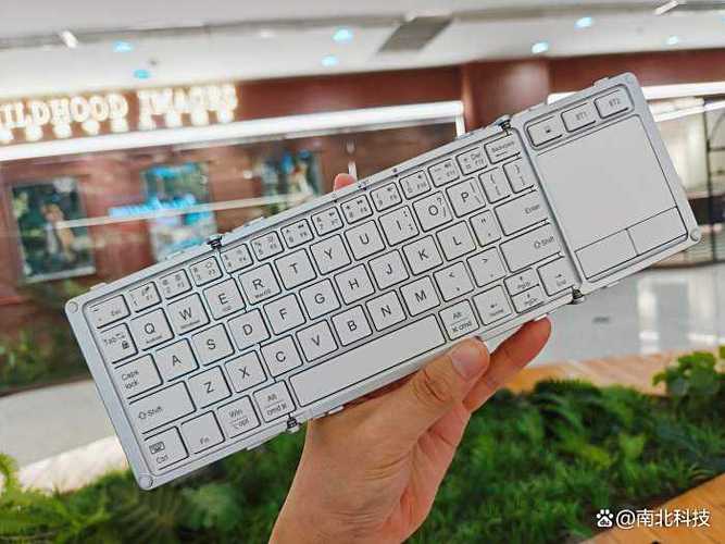 bow蓝牙键盘充电一直红灯