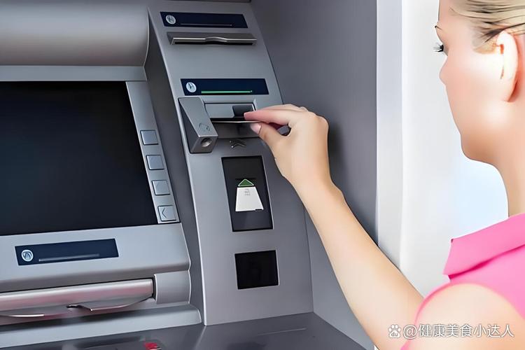 为什么银行卡一插就被吞了