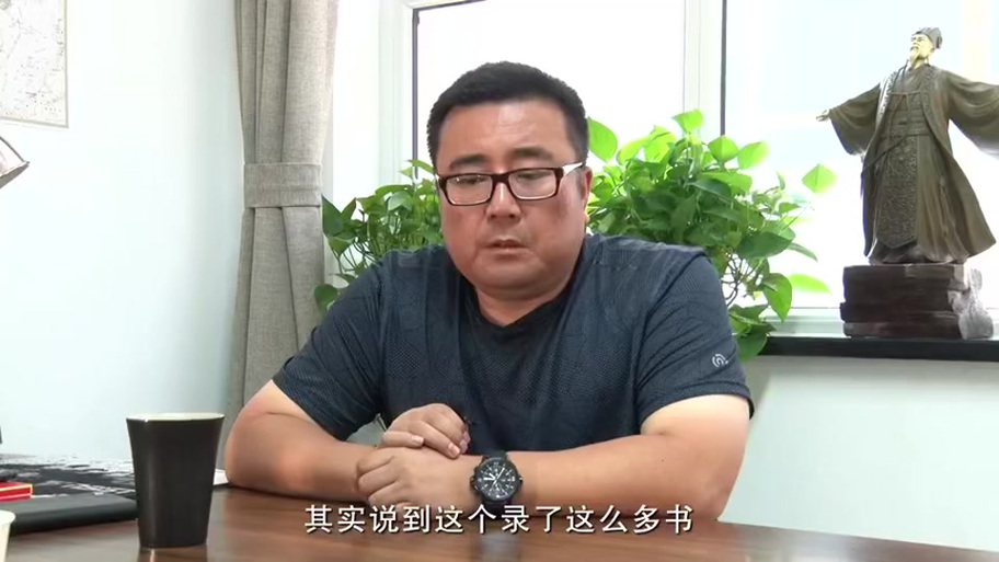 视频配音军事截图