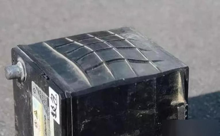 锂电池鼓包了还能用吗游戏截图