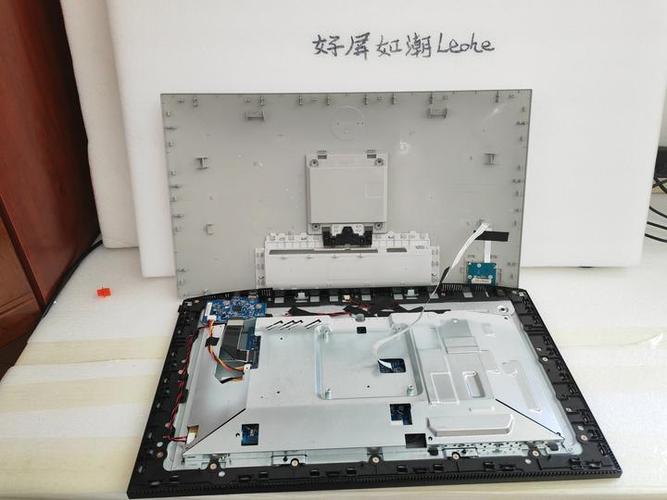 戴尔显示屏如何拆卸图标