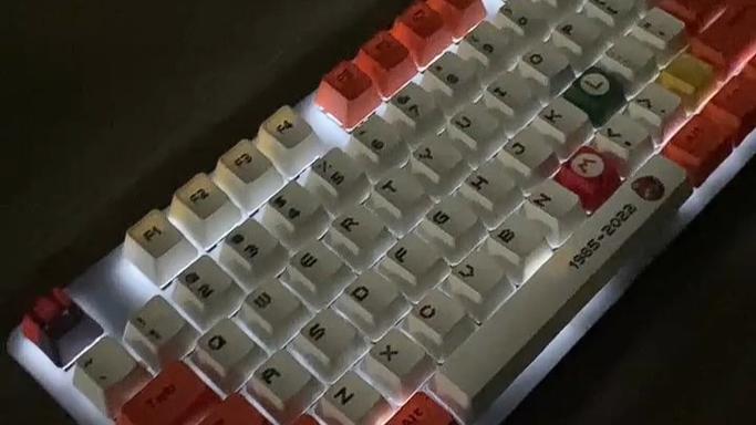 罗技k845键帽该买哪种