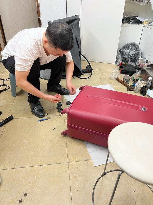 拉杆箱容易爆开怎么办