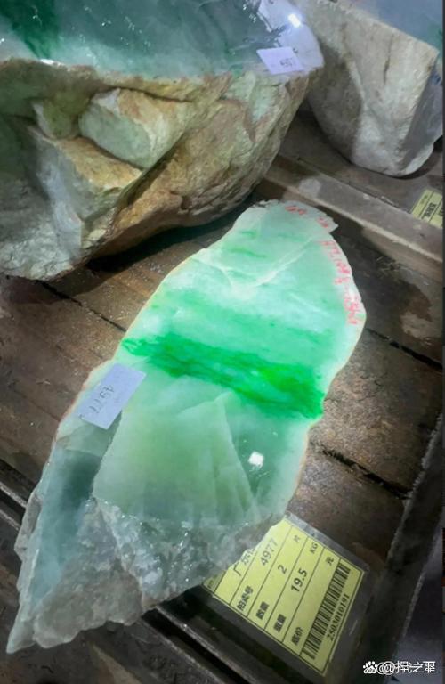 翡翠能保值和升值吗