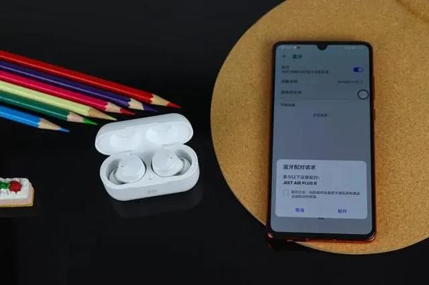无线耳机盒子充电耳机要拿出来吗