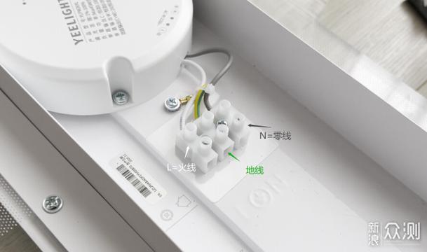 吸顶灯白色线和灰色线分别是什么线