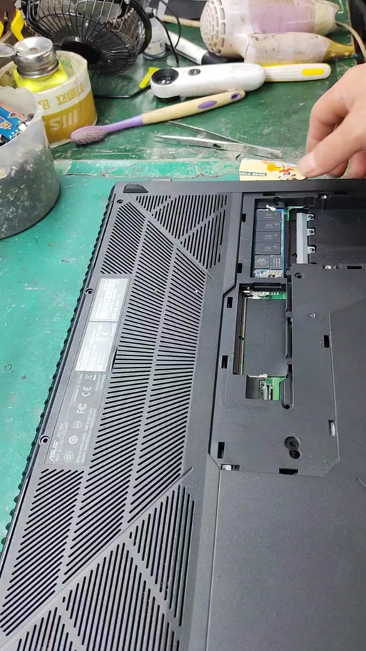 华硕电脑怎么拆开清理灰尘截图