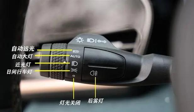 电动车灯光比汽车远光灯还亮