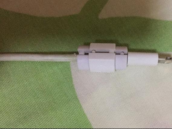 充电线皮破了有绿色液体图标