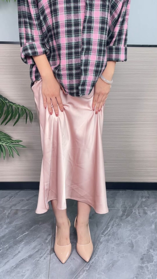 纱裙底部为什么粘在一起