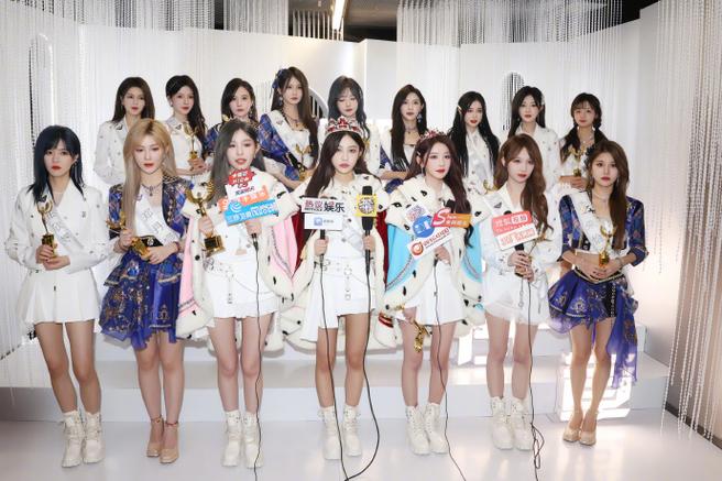 snh48全体大合照图标