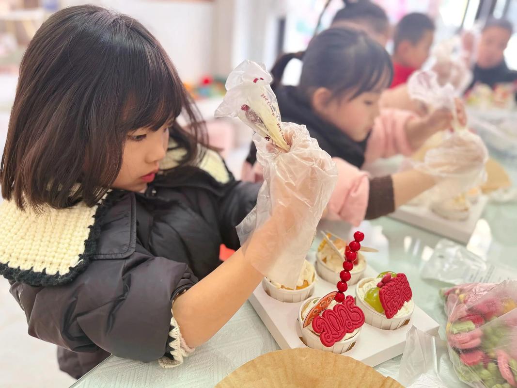 制作抹奶油蛋糕小游戏