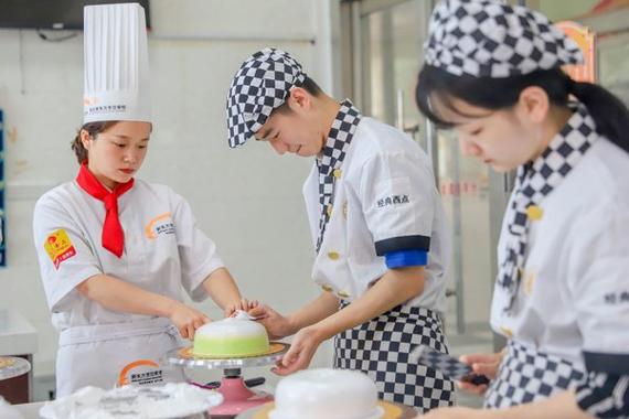 烘焙去哪里学比较好缩略图