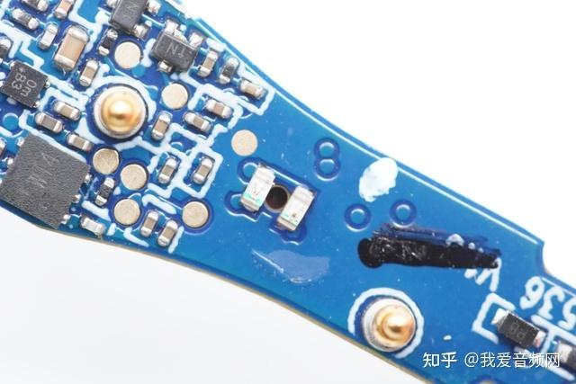 蓝牙耳机偶尔断音正常吗截图