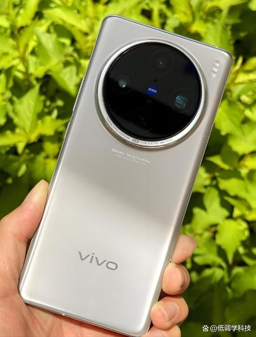 vivox100支持无线充电吗缩略图