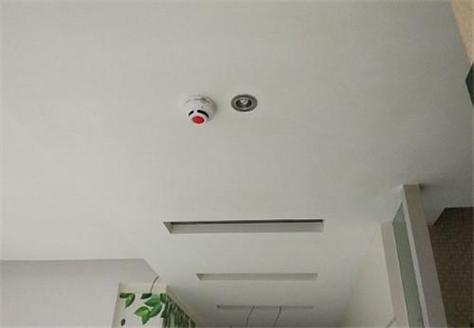 烟感器一直响怎么解除