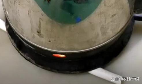 电热水壶光亮灯不加热是怎么回事