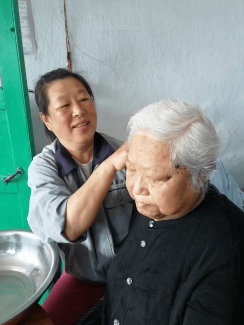 佛山孝老爱亲好人